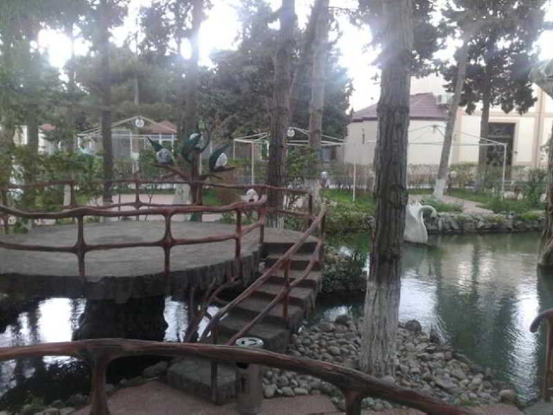 Titanik Hotel Baku Exterior foto